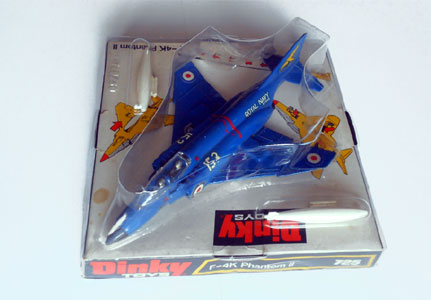 Dinky Toys Supertoys aeroplanes military commercial